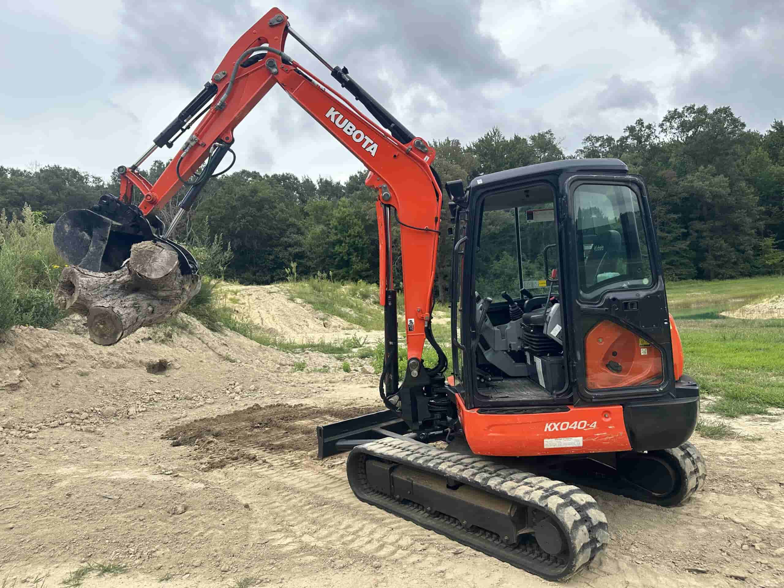 2016 KUBOTA KX040-4
